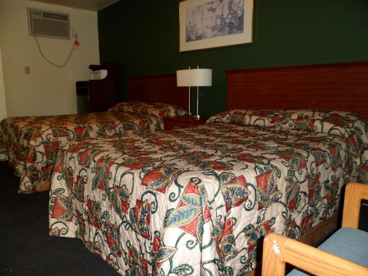 Belmont Motel Roswell Room photo