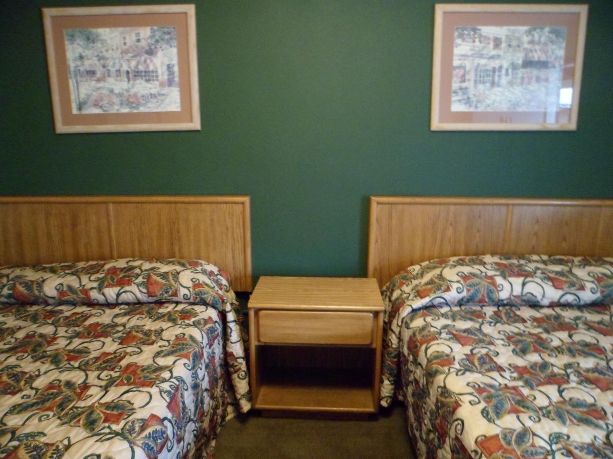 Belmont Motel Roswell Room photo